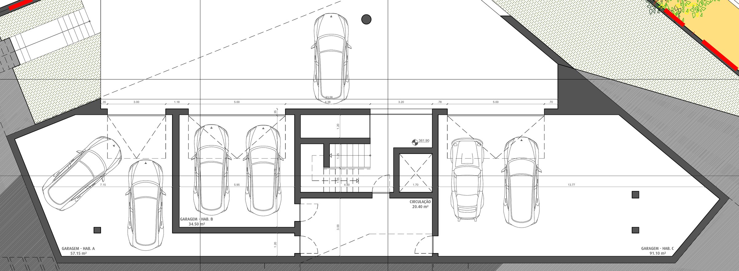 Planta do piso das garagens com três boxes individuais, cada uma para 2 carros